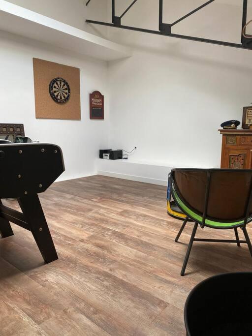 Loft Proche Centre Ville Hotes Habitant A L Etage Laval  Bagian luar foto